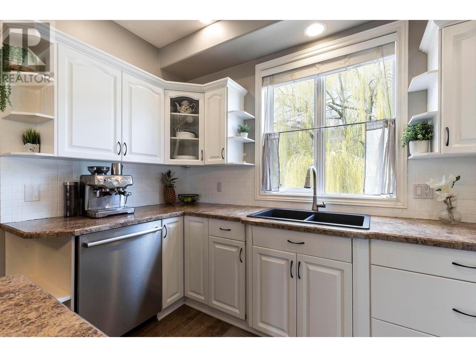 2086 Sunview Drive, West Kelowna, British Columbia  V1Z 3P9 - Photo 5 - 10351679