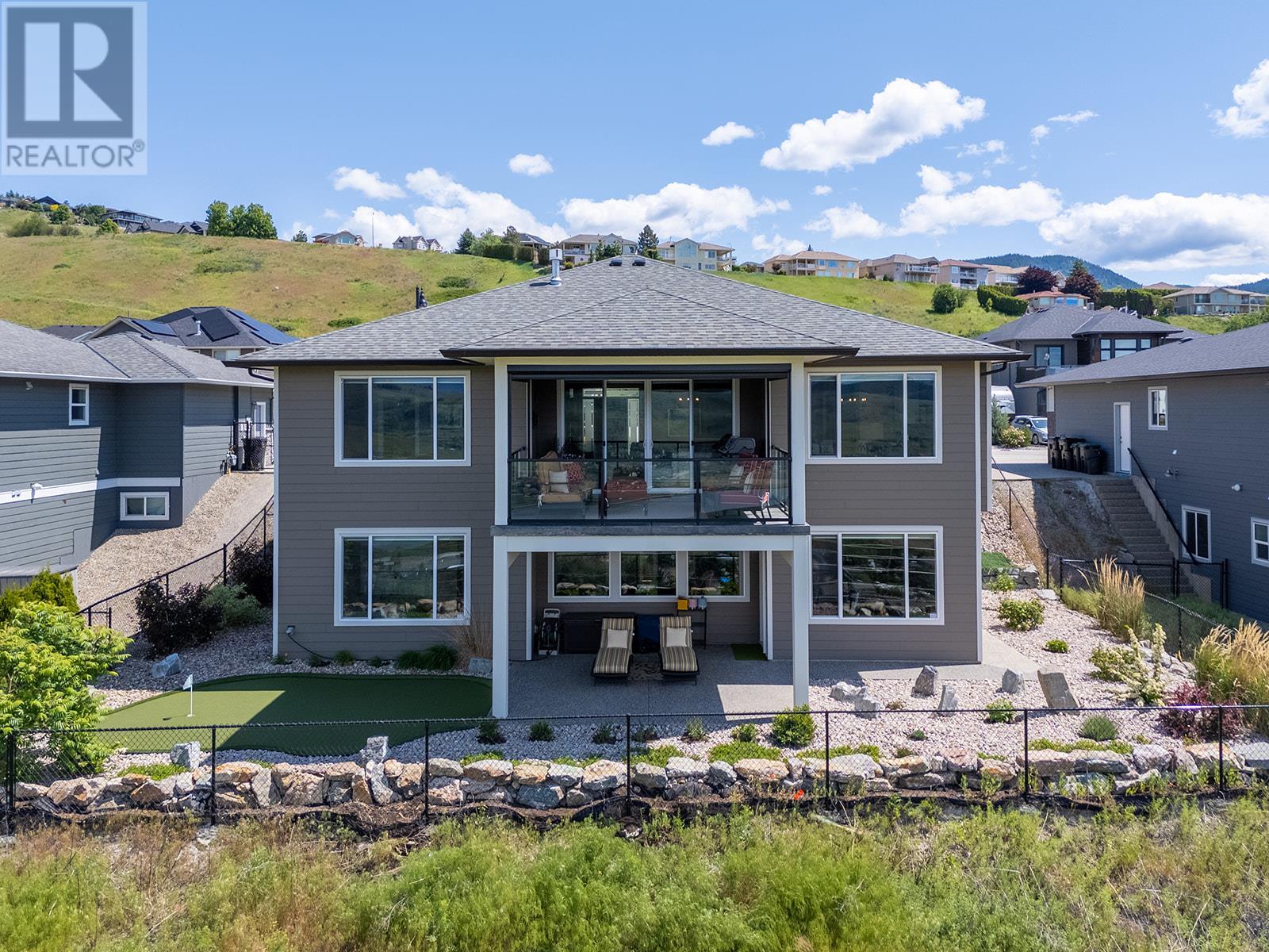 6658 Blackcomb Way, Vernon, British Columbia  V1B 4E1 - Photo 3 - 10351272