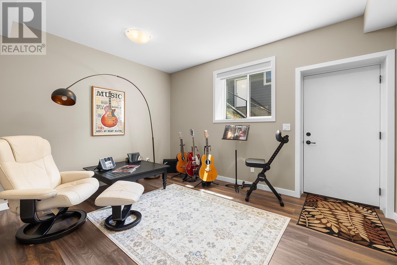 6658 Blackcomb Way, Vernon, British Columbia  V1B 4E1 - Photo 40 - 10351272