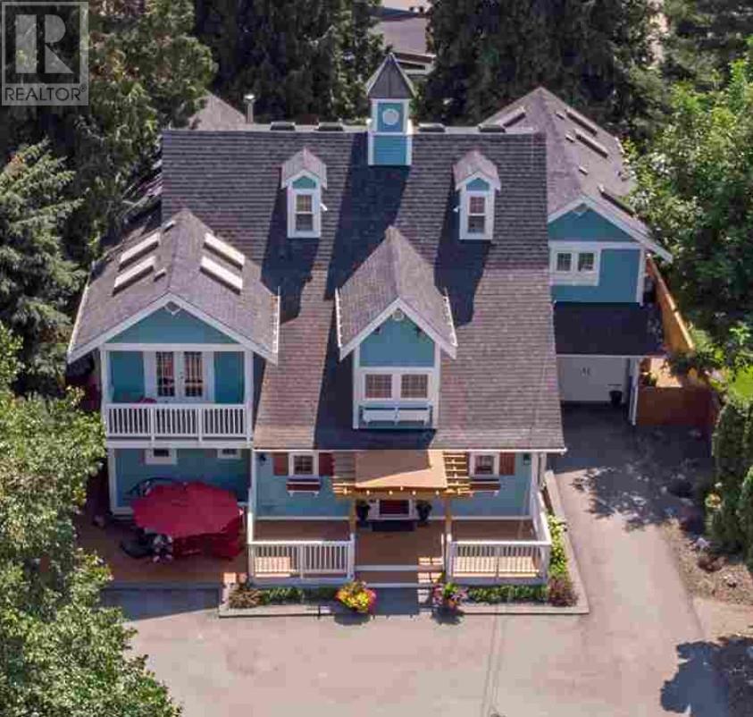 1009 Lawrence Avenue, Kelowna, British Columbia  V1Y 6M3 - Photo 2 - 10350592