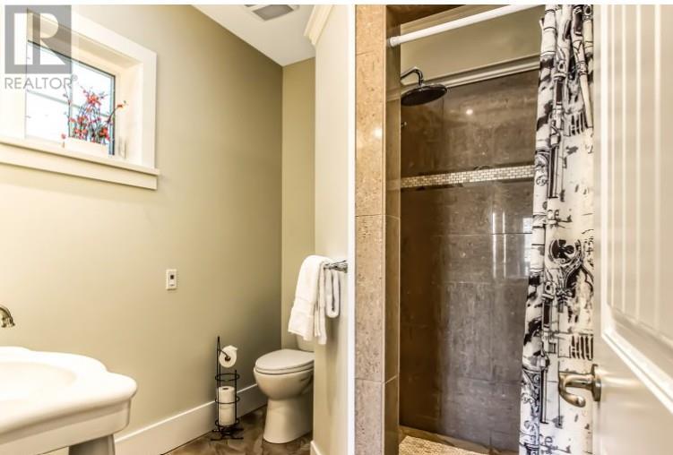 1009 Lawrence Avenue, Kelowna, British Columbia  V1Y 6M3 - Photo 28 - 10350592