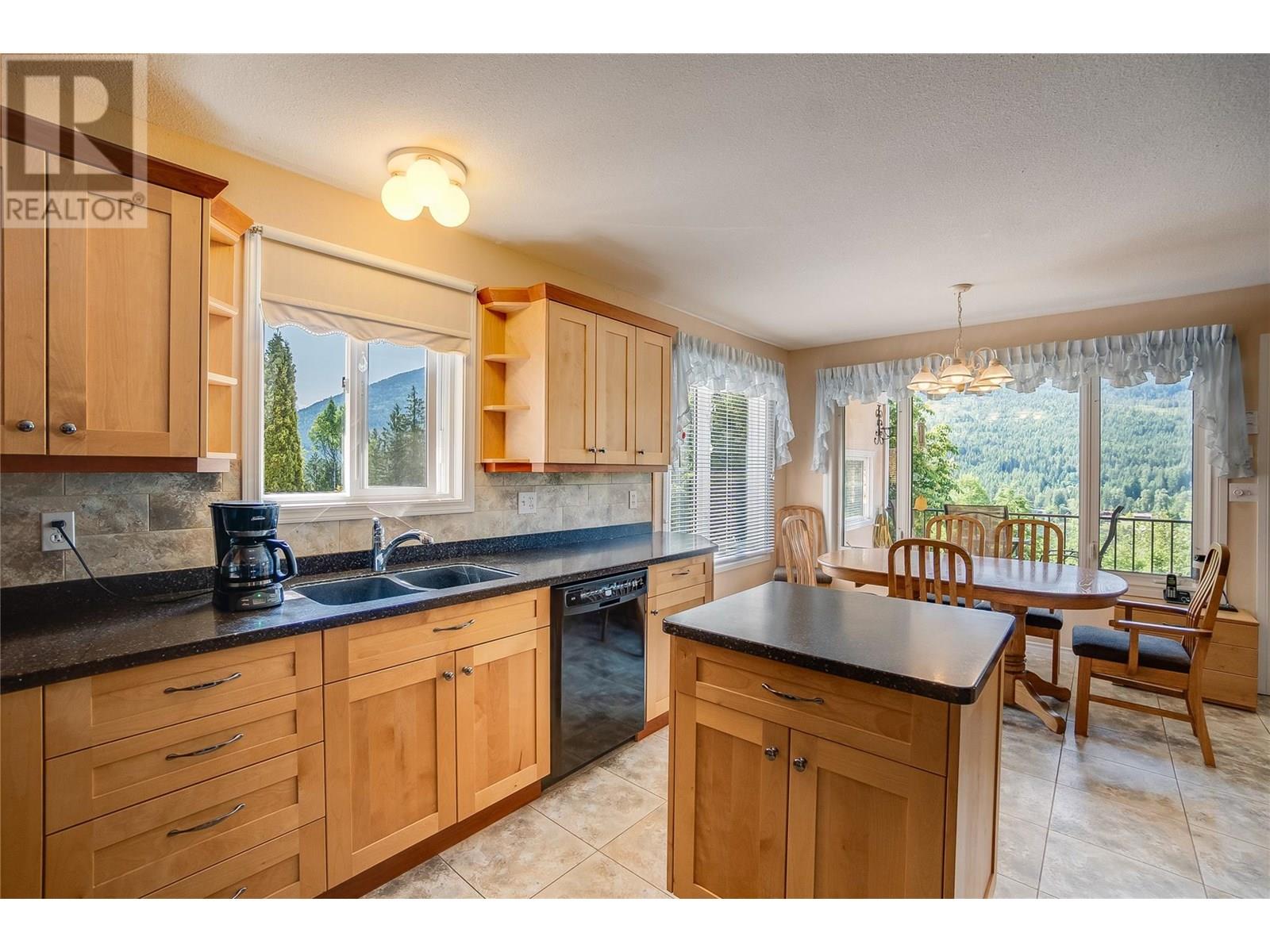 7566 Upper Balfour Road, Balfour, British Columbia  V1L 7E6 - Photo 8 - 10349104