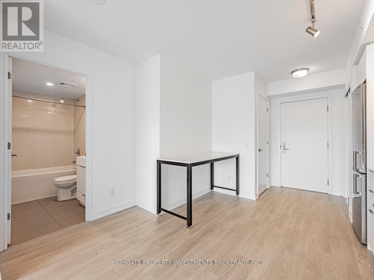 204 - 20 Thomas Riley Road, Toronto, Ontario  M9B 1B3 - Photo 9 - W12211236