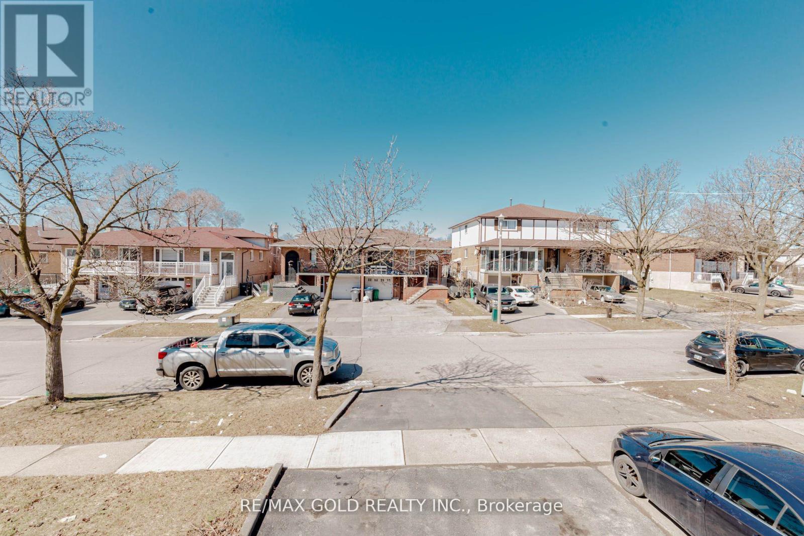 298 Royal Salisbury Way, Brampton, Ontario  L6V 3G5 - Photo 21 - W12211240