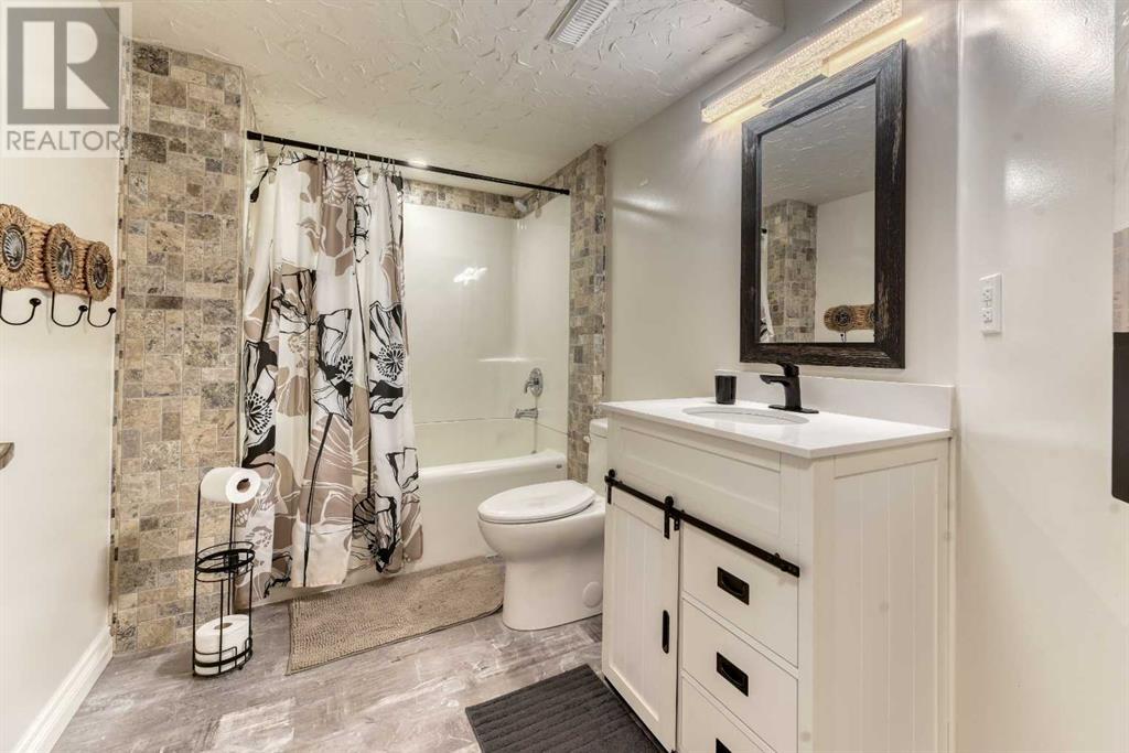 81 Gleneagles Close, Cochrane, Alberta  T4C 1N7 - Photo 42 - A2209251