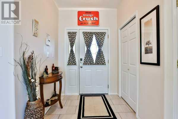 77 Fairmont Park Landing S, Lethbridge, Alberta  T1K 7L1 - Photo 10 - A2224866
