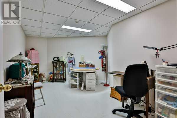 77 Fairmont Park Landing S, Lethbridge, Alberta  T1K 7L1 - Photo 38 - A2224866
