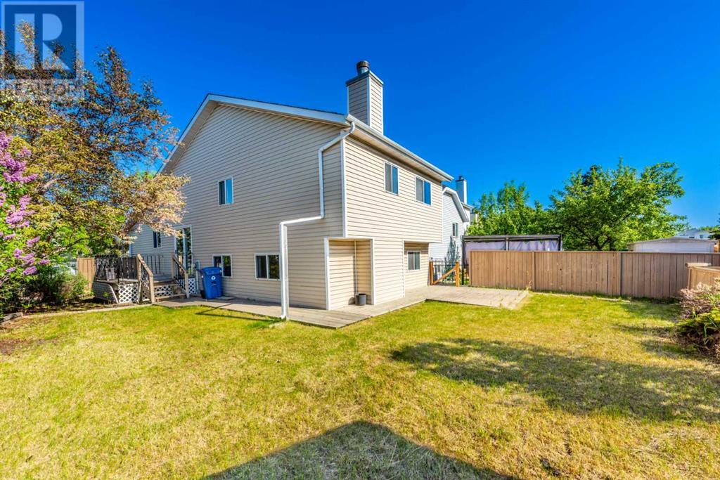 60 Erin Green Mews Se, Calgary, Alberta  t2b 3c3 - Photo 5 - A2226165