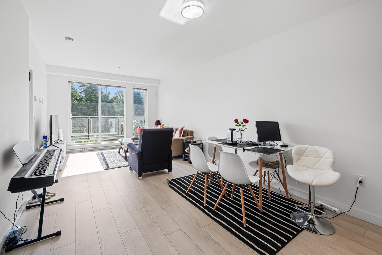 314 10603 140 STREET, surrey, British Columbia