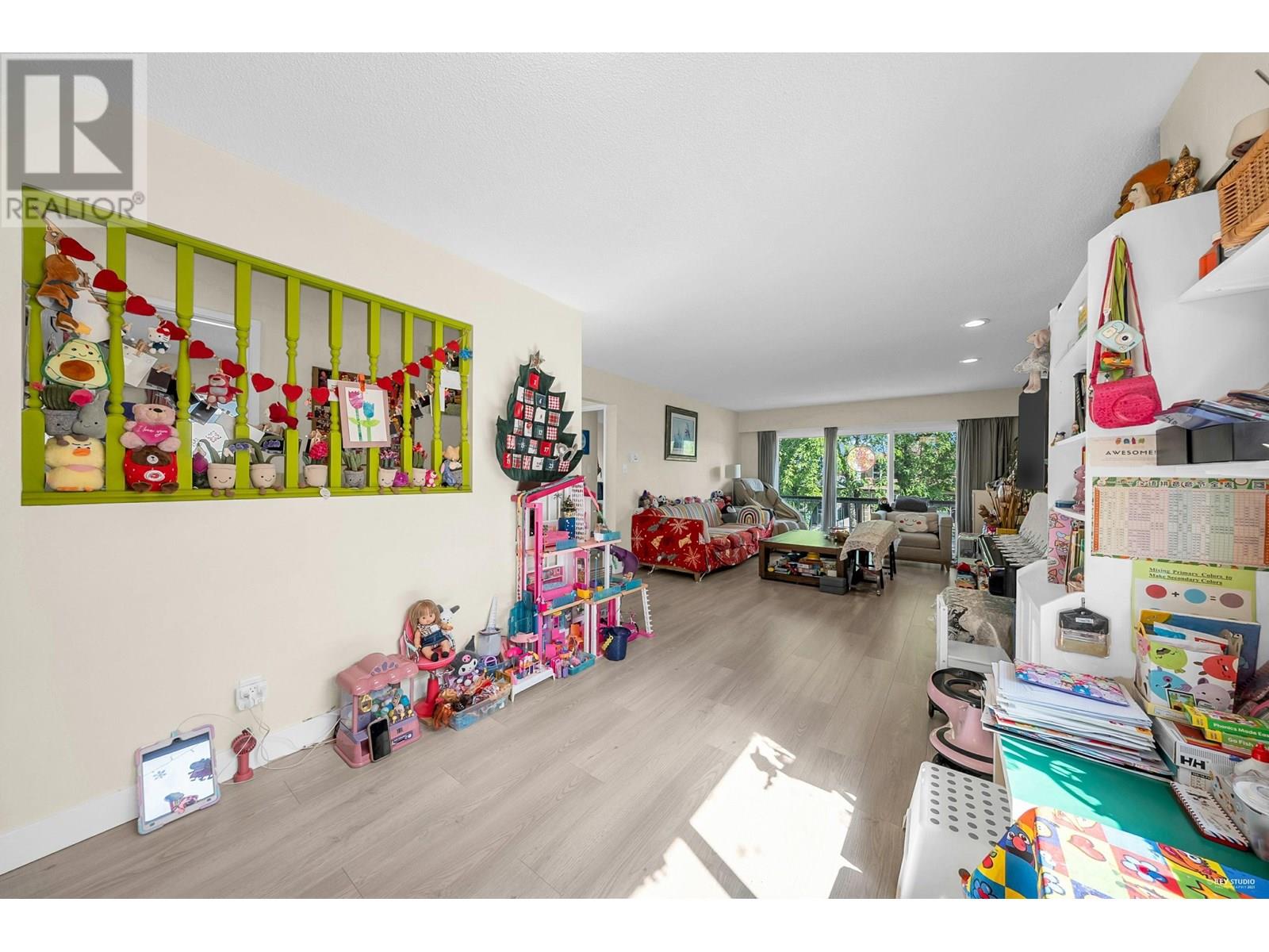 2086 E 40th Avenue, Vancouver, British Columbia  V5P 1J3 - Photo 12 - R3013741