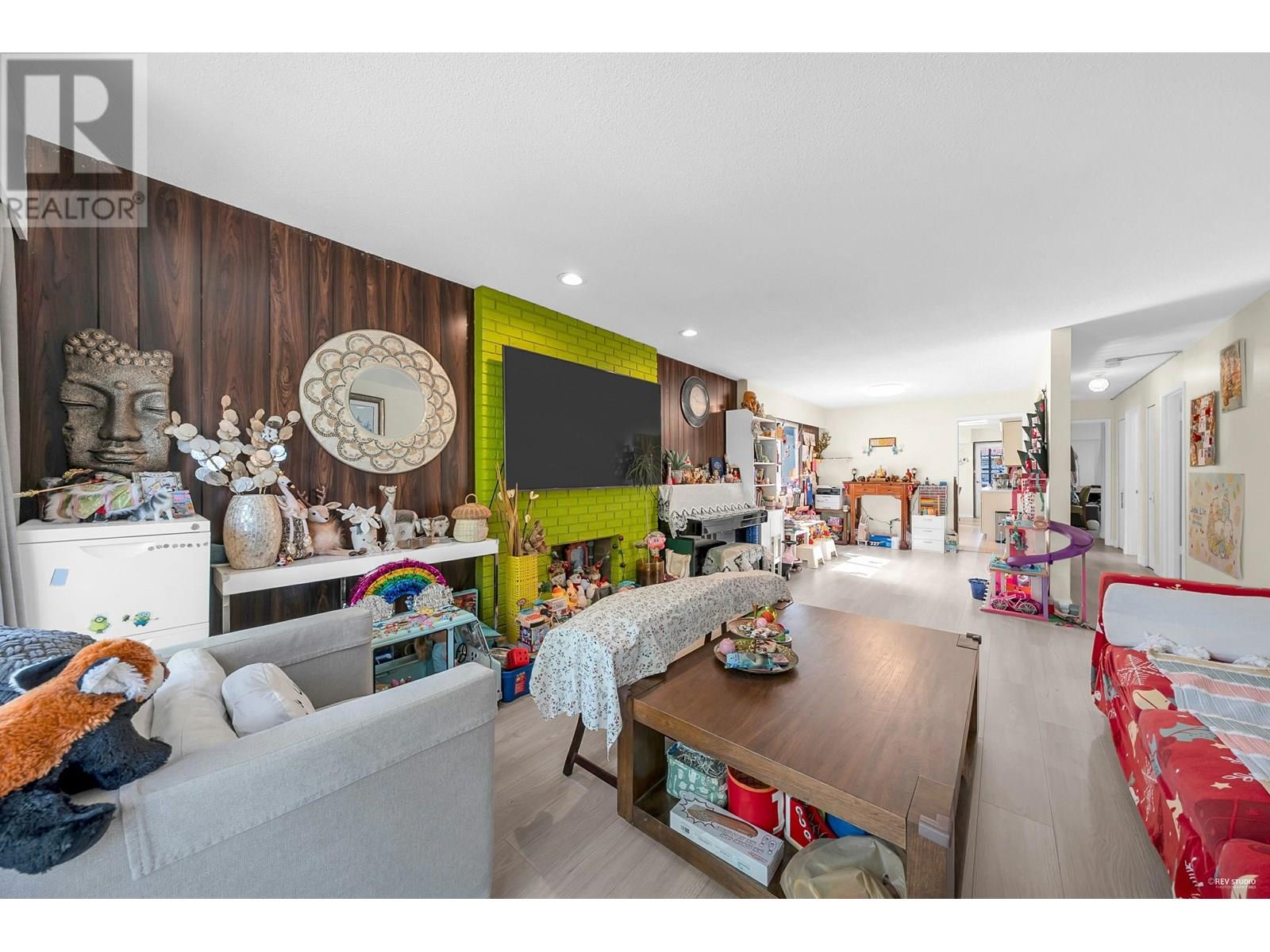 2086 E 40th Avenue, Vancouver, British Columbia  V5P 1J3 - Photo 9 - R3013741