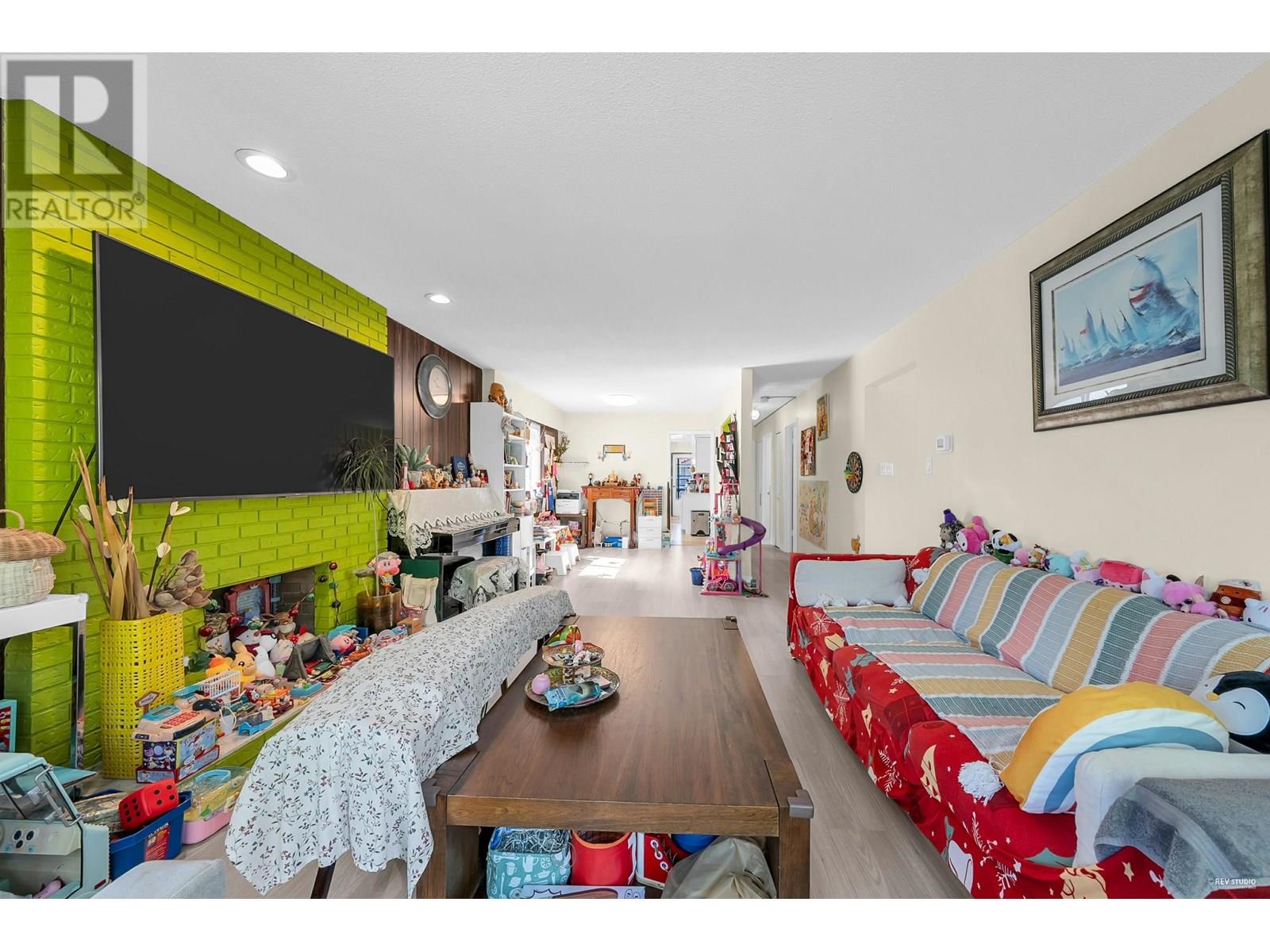 2086 E 40th Avenue, Vancouver, British Columbia  V5P 1J3 - Photo 8 - R3013741