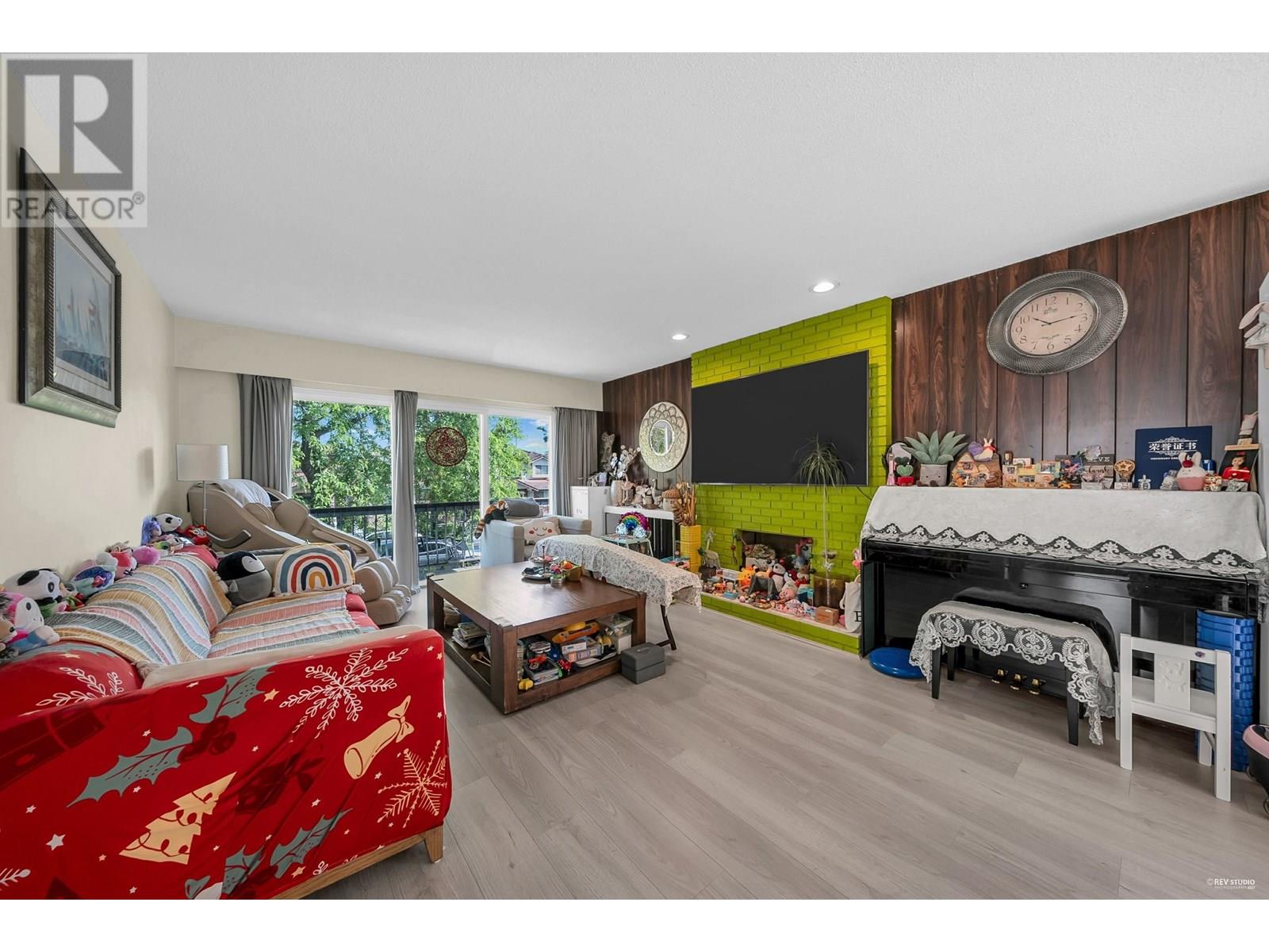 2086 E 40th Avenue, Vancouver, British Columbia  V5P 1J3 - Photo 6 - R3013741