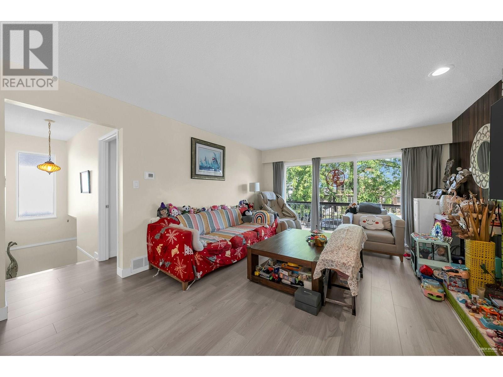 2086 E 40th Avenue, Vancouver, British Columbia  V5P 1J3 - Photo 4 - R3013741