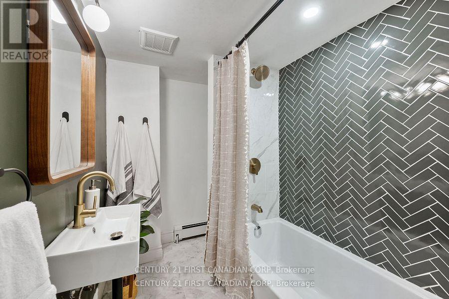 372 Mornington Avenue, London East, Ontario  N5Y 3C4 - Photo 12 - X12211251