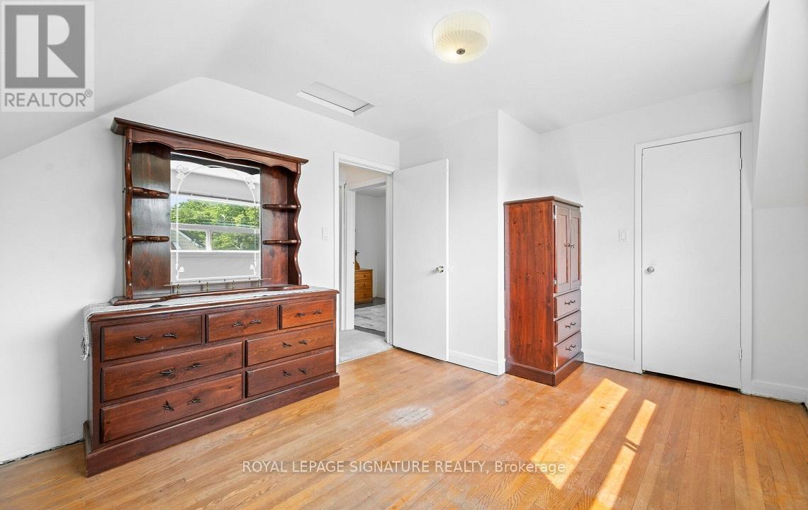 129 Allenby Avenue, Toronto, Ontario  M9W 1T2 - Photo 25 - W12200822