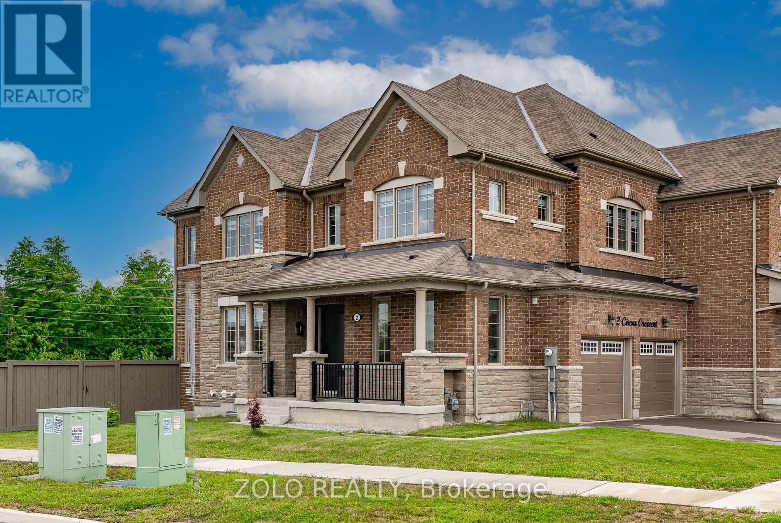 2 CIRCUS CRESCENT, Brampton, Ontario