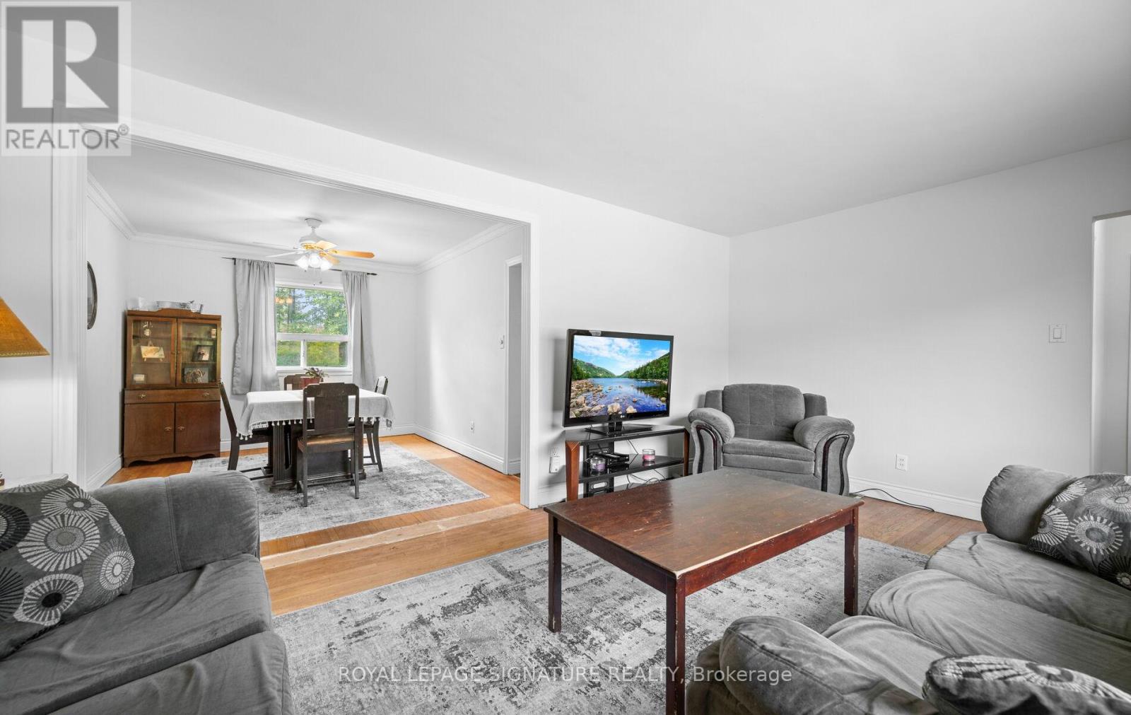 129 Allenby Avenue, Toronto, Ontario  M9W 1T2 - Photo 6 - W12200822