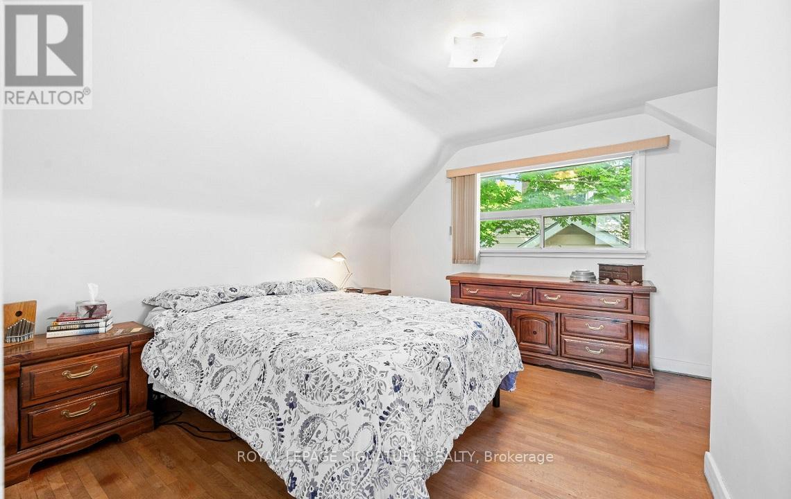 129 Allenby Avenue, Toronto, Ontario  M9W 1T2 - Photo 16 - W12200822