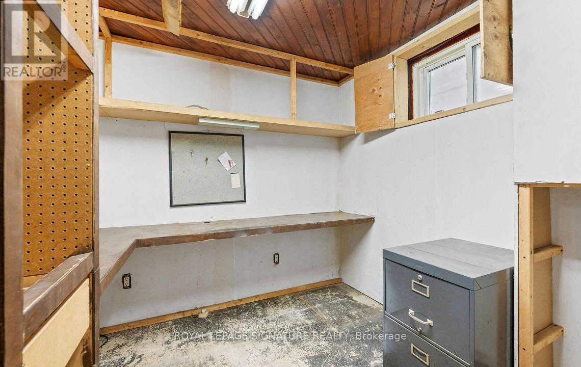 129 Allenby Avenue, Toronto, Ontario  M9W 1T2 - Photo 33 - W12200822