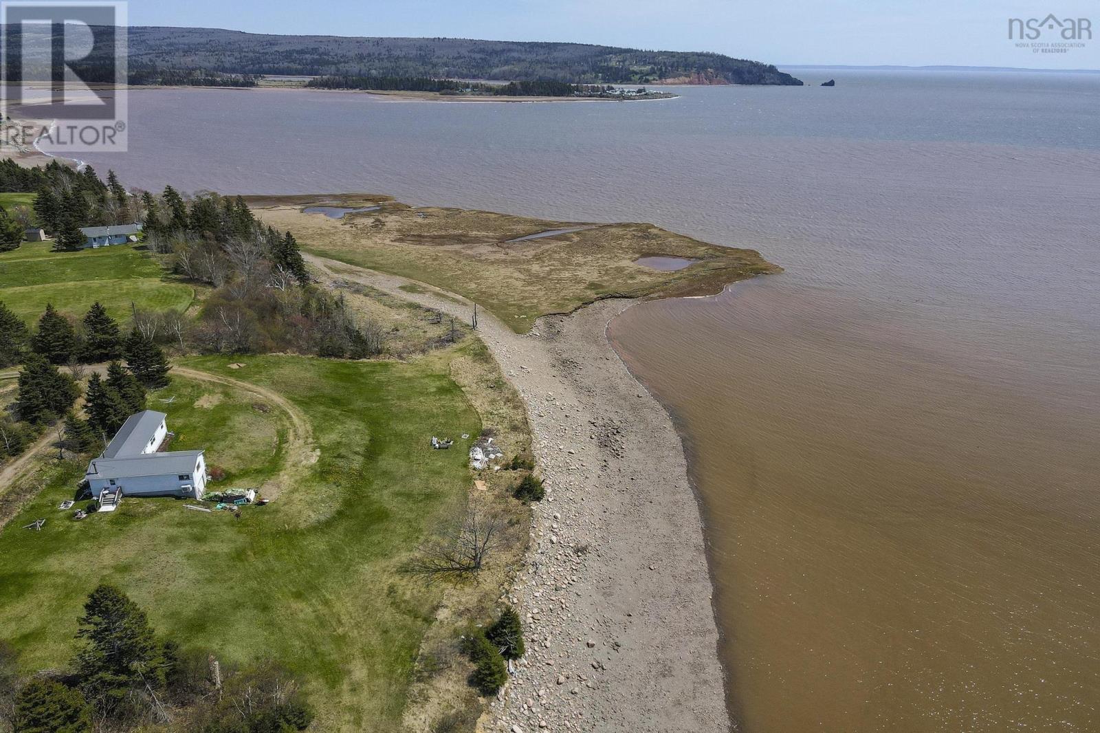 432 Hwy 2, Lower Five Islands, Nova Scotia  B0M 1N0 - Photo 12 - 202511753