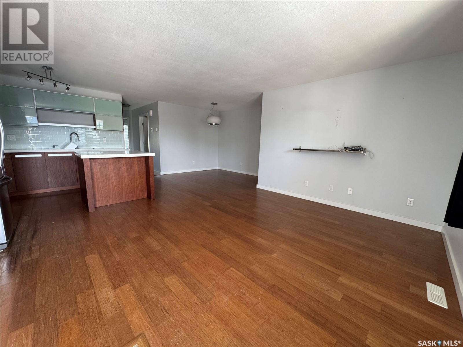 2105 1015 Patrick Crescent, Saskatoon, Saskatchewan  S7W 0M1 - Photo 2 - SK007398