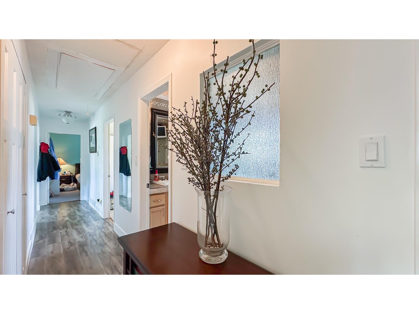 11590 140a Street, Surrey, British Columbia  V3R 3J3 - Photo 4 - R3013601
