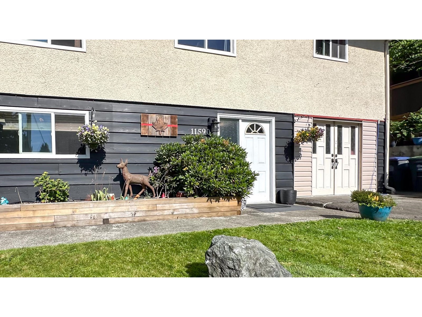 11590 140a Street, Surrey, British Columbia  V3R 3J3 - Photo 2 - R3013601