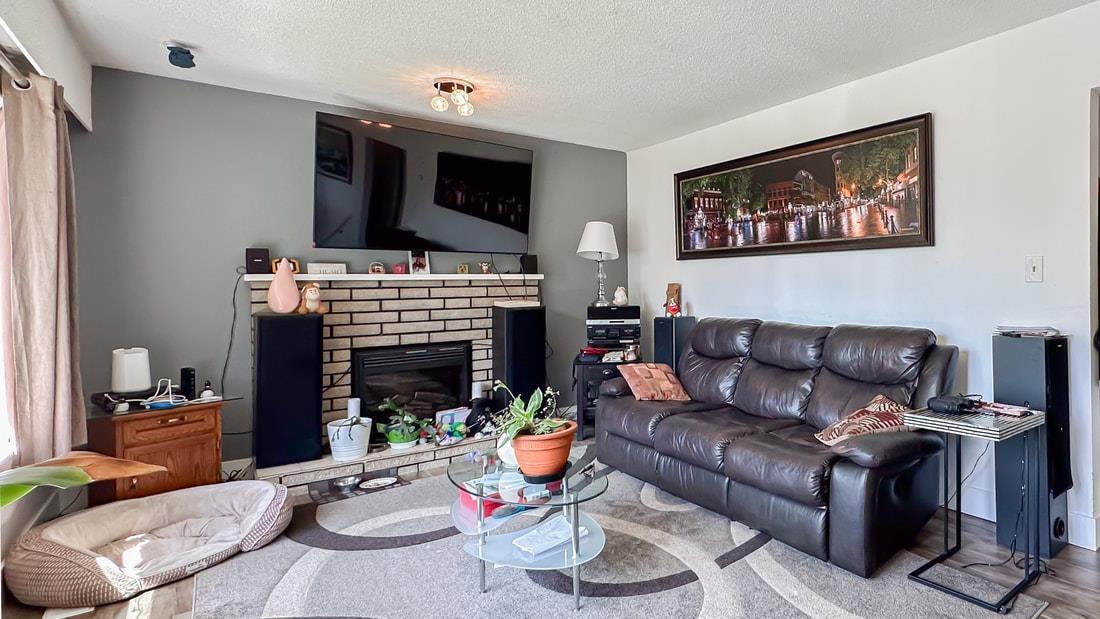 11590 140a Street, Surrey, British Columbia  V3R 3J3 - Photo 6 - R3013601