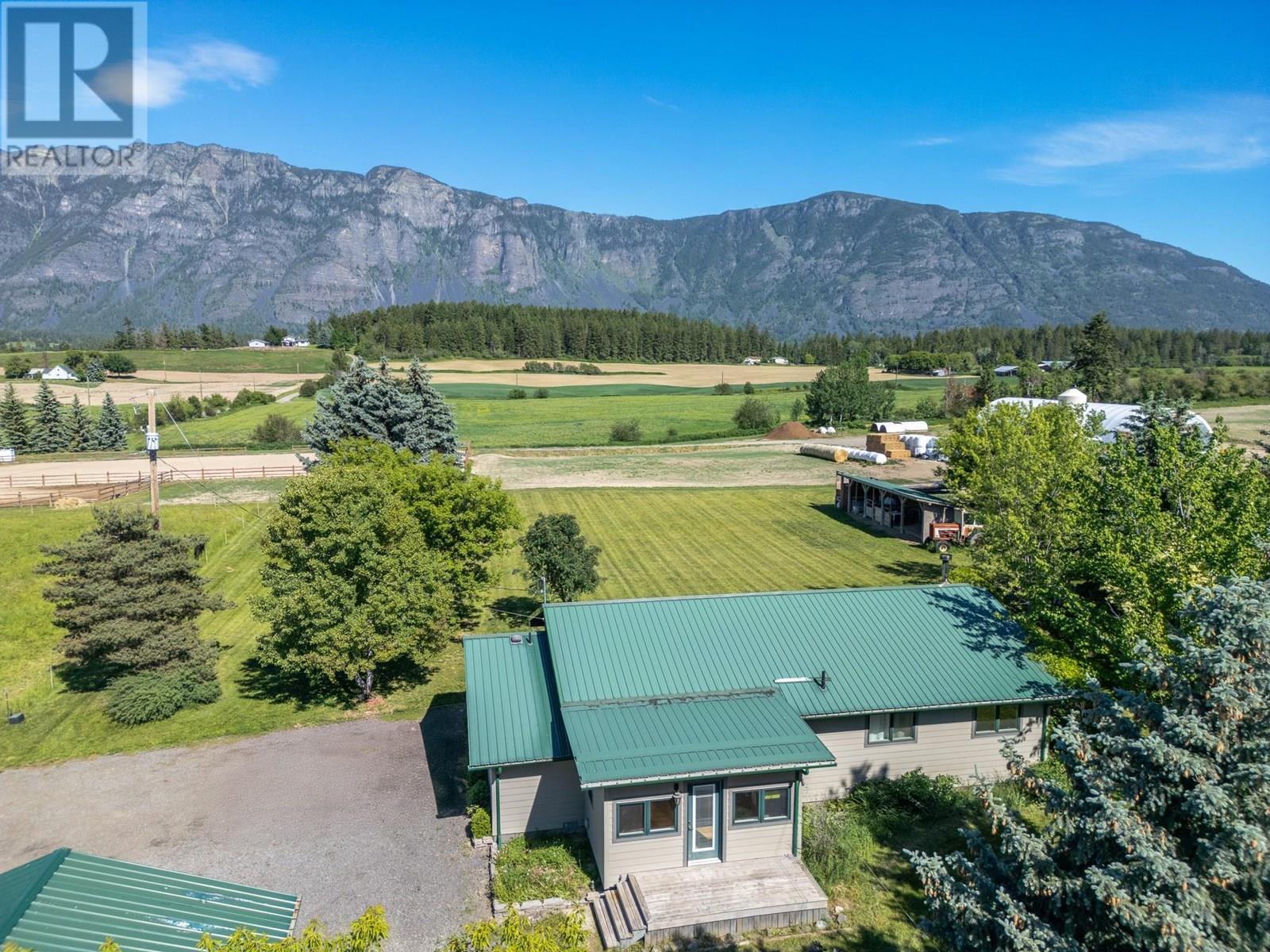 2315 16TH Street, Lister, British Columbia