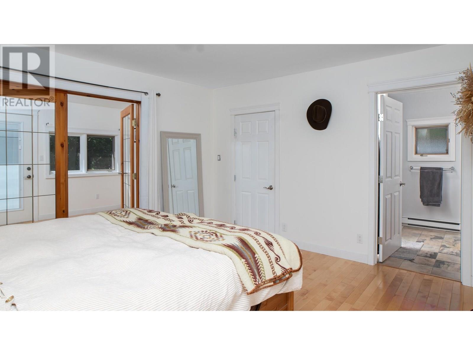 2315 16th Street, Lister, British Columbia  V0B 1G2 - Photo 17 - 10350345