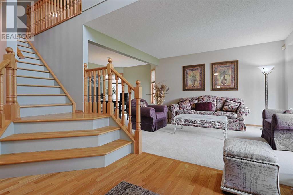 109 Hamptons Grove Nw, Calgary, Alberta  T3A 5B2 - Photo 5 - A2226480