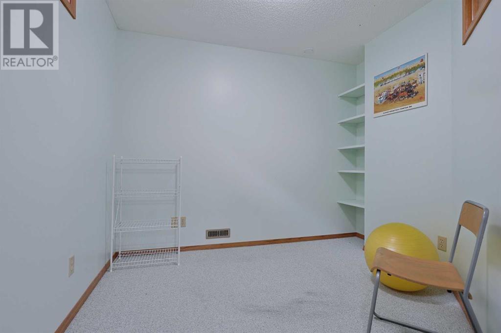 109 Hamptons Grove Nw, Calgary, Alberta  T3A 5B2 - Photo 37 - A2226480