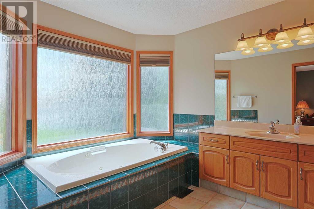 109 Hamptons Grove Nw, Calgary, Alberta  T3A 5B2 - Photo 25 - A2226480