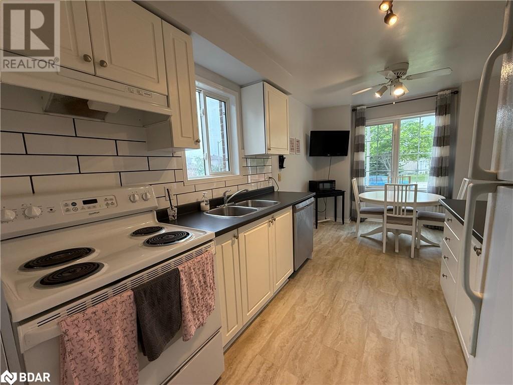 29 Golds Crescent, Barrie, Ontario  L4N 8R5 - Photo 11 - 40739901