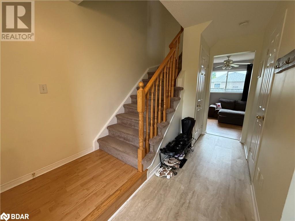 29 Golds Crescent, Barrie, Ontario  L4N 8R5 - Photo 12 - 40739901