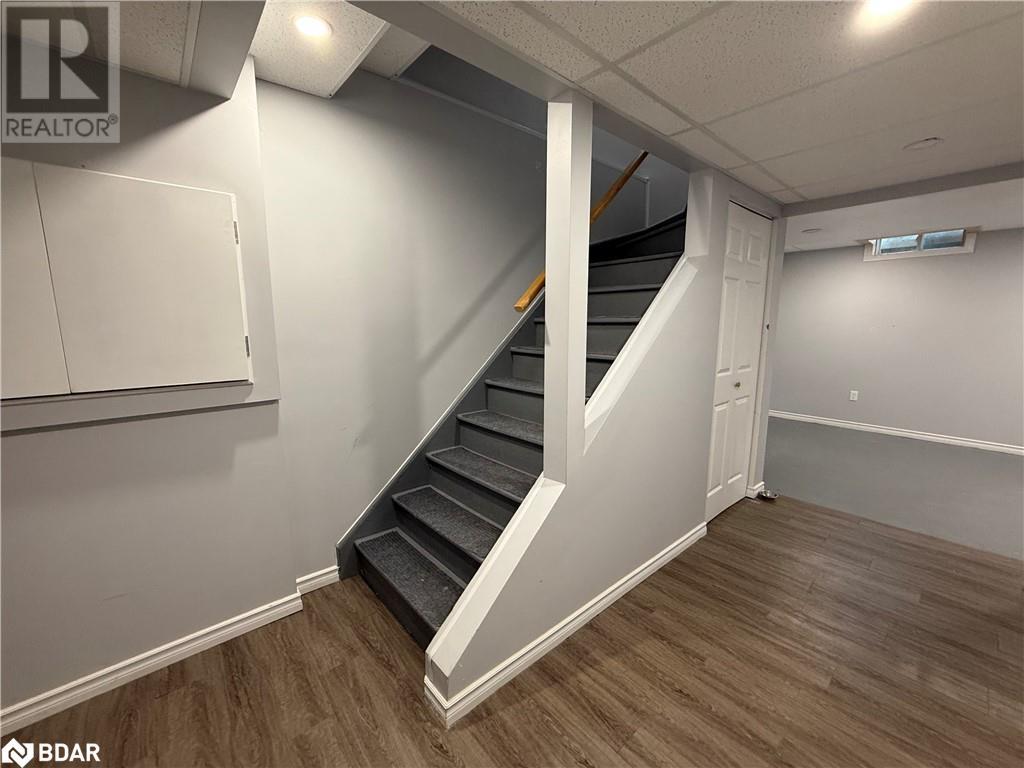 29 Golds Crescent, Barrie, Ontario  L4N 8R5 - Photo 13 - 40739901