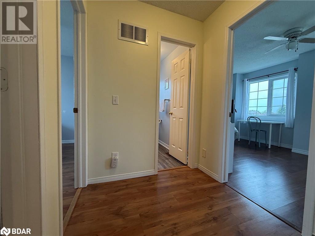 29 Golds Crescent, Barrie, Ontario  L4N 8R5 - Photo 16 - 40739901