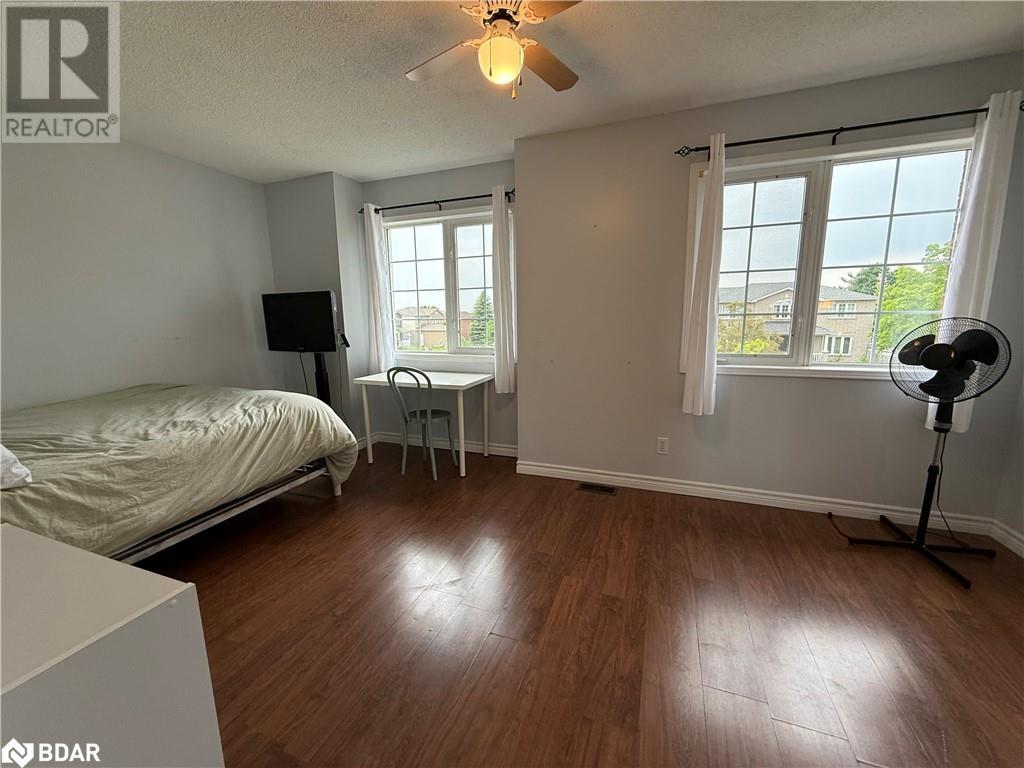 29 Golds Crescent, Barrie, Ontario  L4N 8R5 - Photo 18 - 40739901