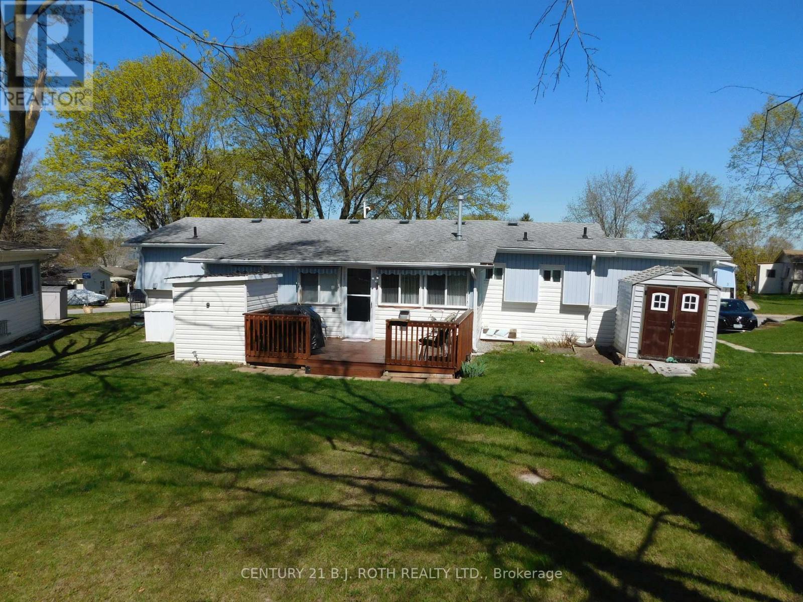 2 Mimosa Drive, Innisfil, Ontario  L9S 1R2 - Photo 6 - N12168037