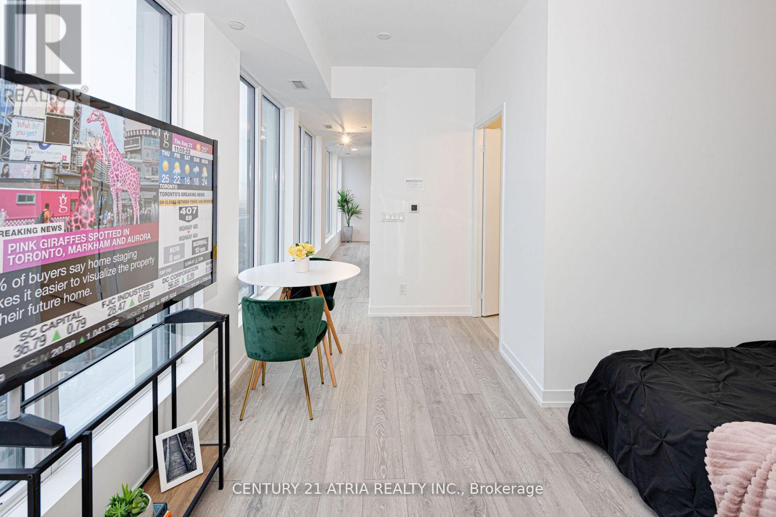 1820 - 2020 Bathurst Street, Toronto (Humewood-Cedarvale), Ontario  M5P 0A6 - Photo 3 - C12211247
