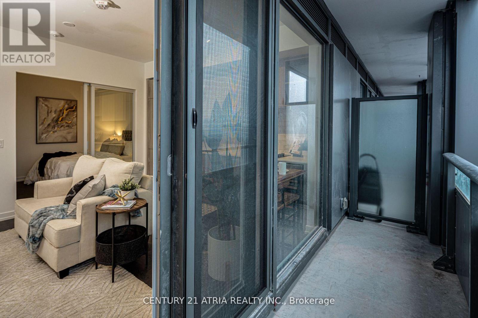 1810 - 2020 Bathurst Street, Toronto, Ontario  M5P 0A6 - Photo 8 - C12211248