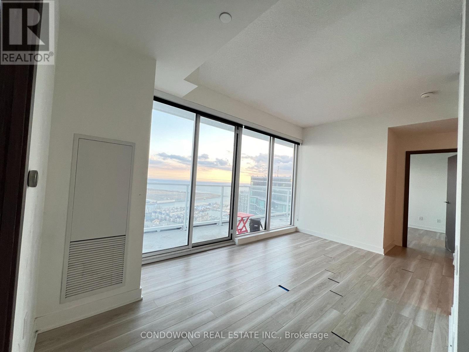 3811 - 19 Bathurst Street, Toronto, Ontario  M5V 0N1 - Photo 8 - C12211278