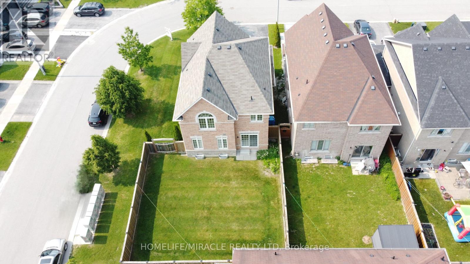 2215 Dawson Crescent, Innisfil, Ontario  L9S 0G9 - Photo 42 - N12211152