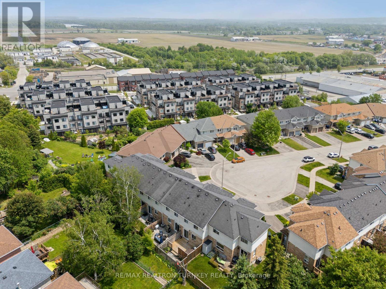 66 Natale Court, Bradford West Gwillimbury, Ontario  L3Z 3B1 - Photo 44 - N12198939