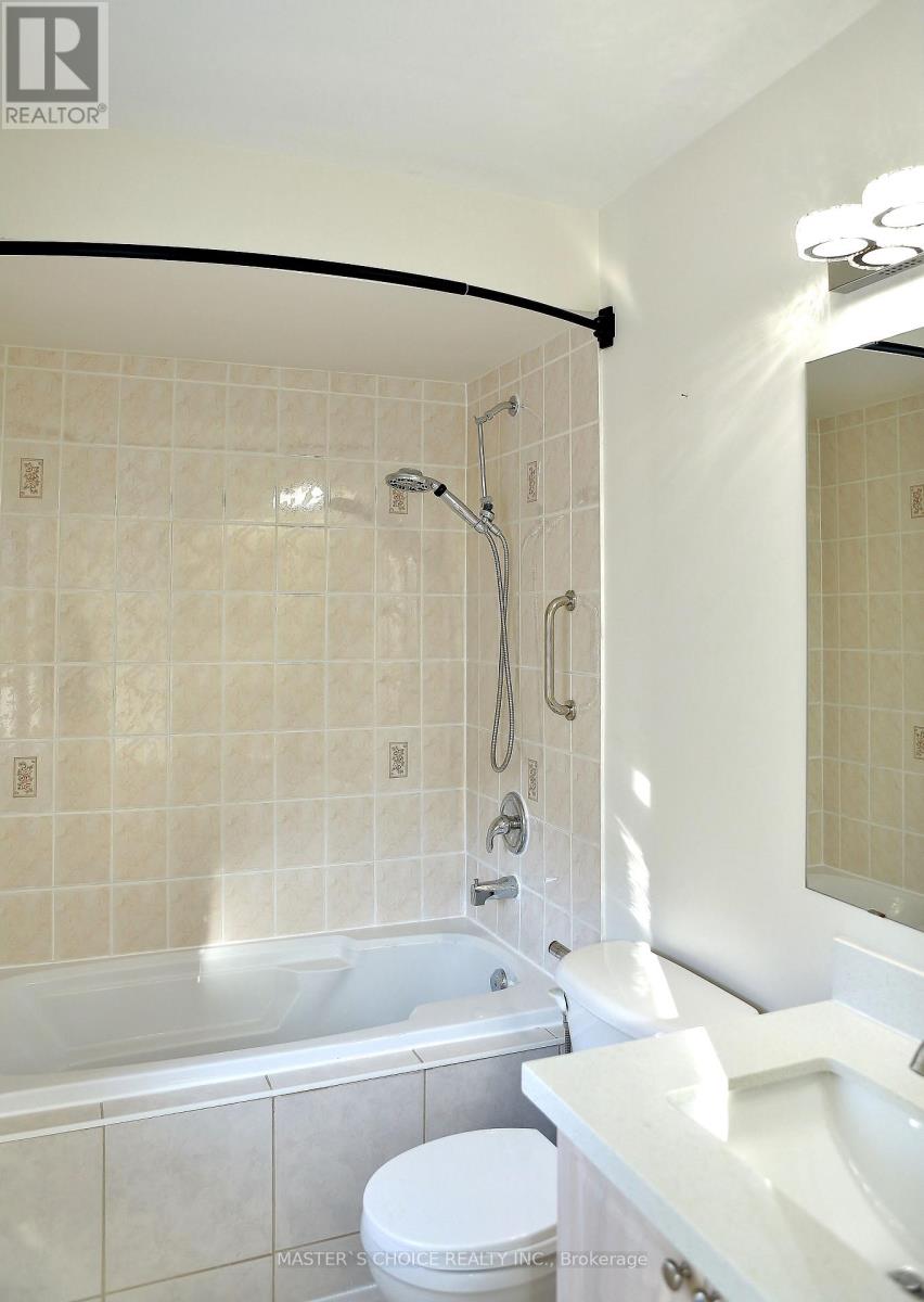 68 Oakford Drive, Markham, Ontario  L6C 2Y8 - Photo 27 - N12211266