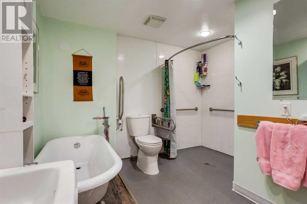 223 Huntwell Road Ne, Calgary, Alberta  T2K 5V4 - Photo 19 - A2216042