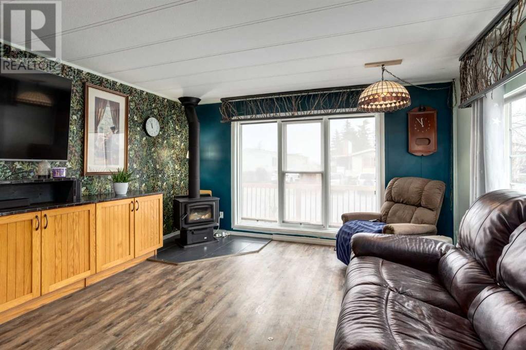223 Huntwell Road Ne, Calgary, Alberta  T2K 5V4 - Photo 6 - A2216042