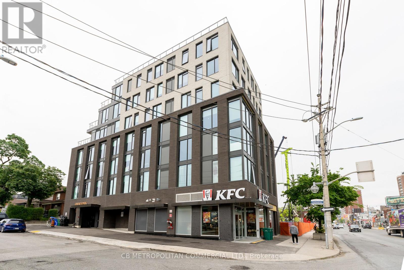 302 - 7 FAIRBANK AVENUE, Toronto, Ontario