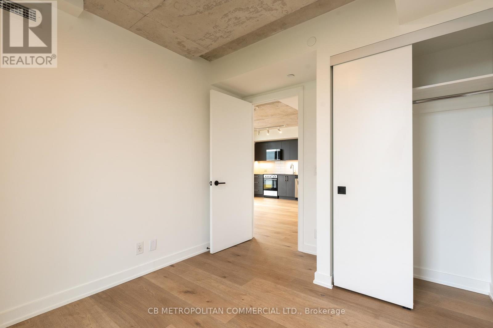 302 - 7 Fairbank Avenue, Toronto, Ontario  M6E 3Y5 - Photo 12 - W12211260